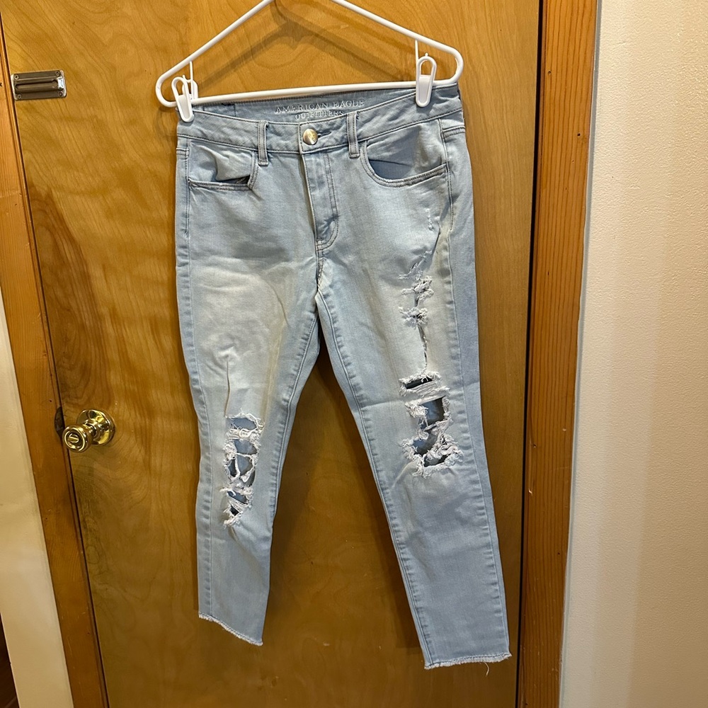 American Eagle Outfitters Light Blue Ripped Ankle Jeans